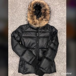 SAM Women’s down coat with fur hood